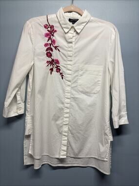 Athena Marie Women's Medium White Button-Down Shirt Pink Floral Embroidery Chic